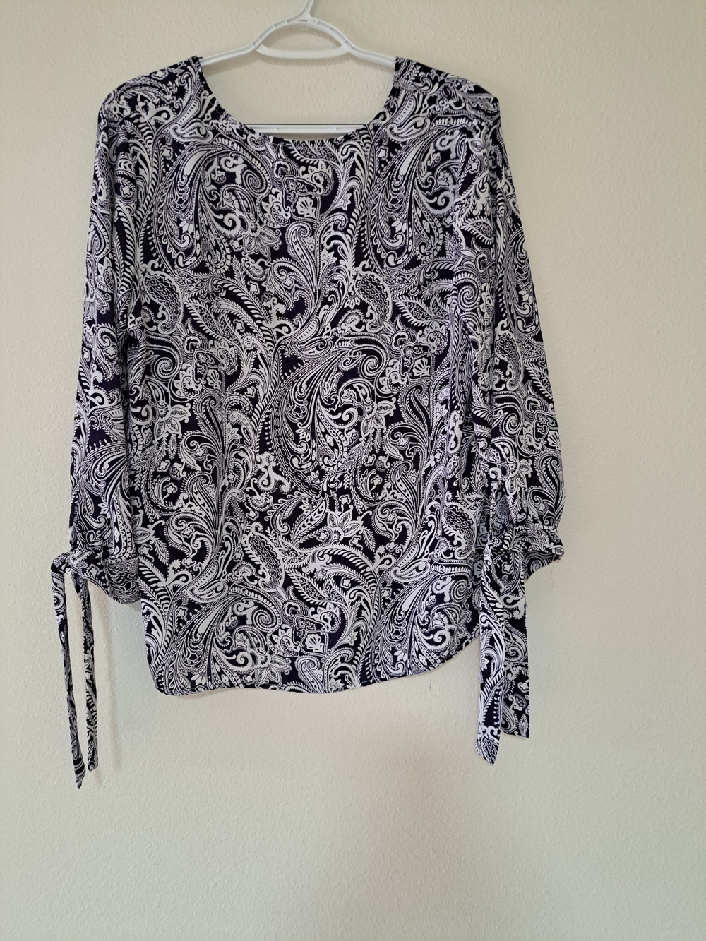 Counterparts Black & White Paisley Tie-Sleeve Long Sleeve Top